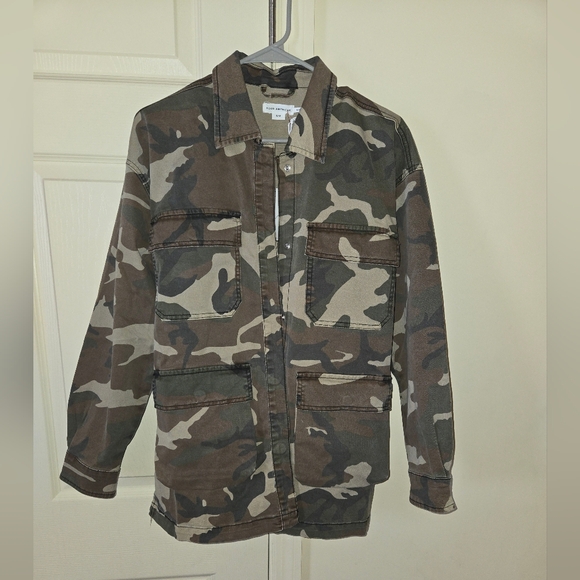 NWT Good American Camo Cargo Uniform Jacket - Picture 3 of 6